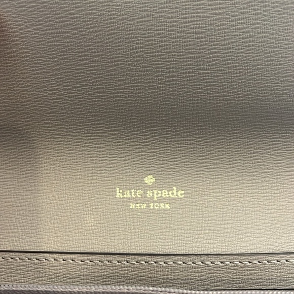 Kate Spade taupe crossbody NWT/NWOT - Picture 3 of 7